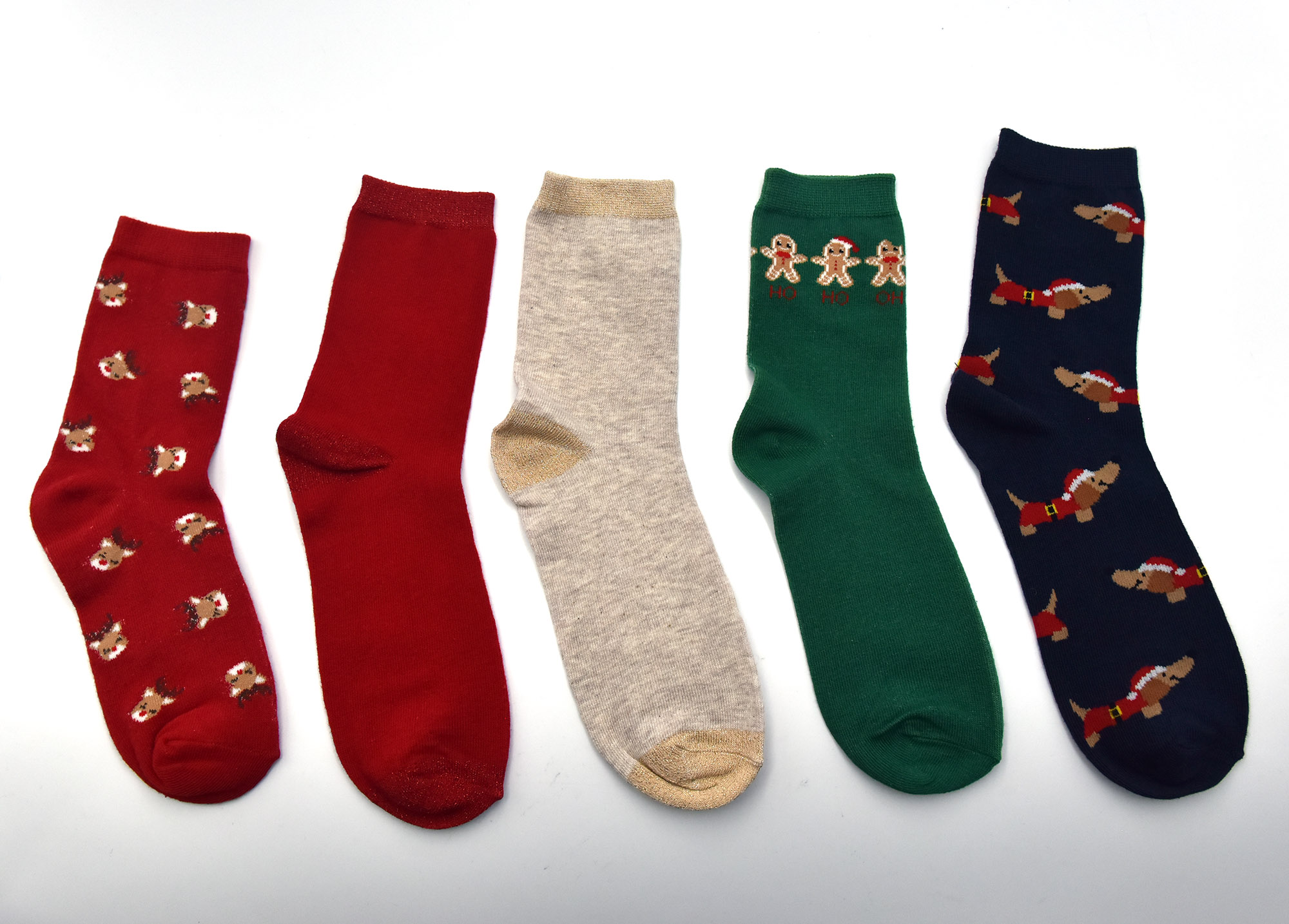 Why Your Brand Needs an OEM Women Socks Company for Custom Sock Production