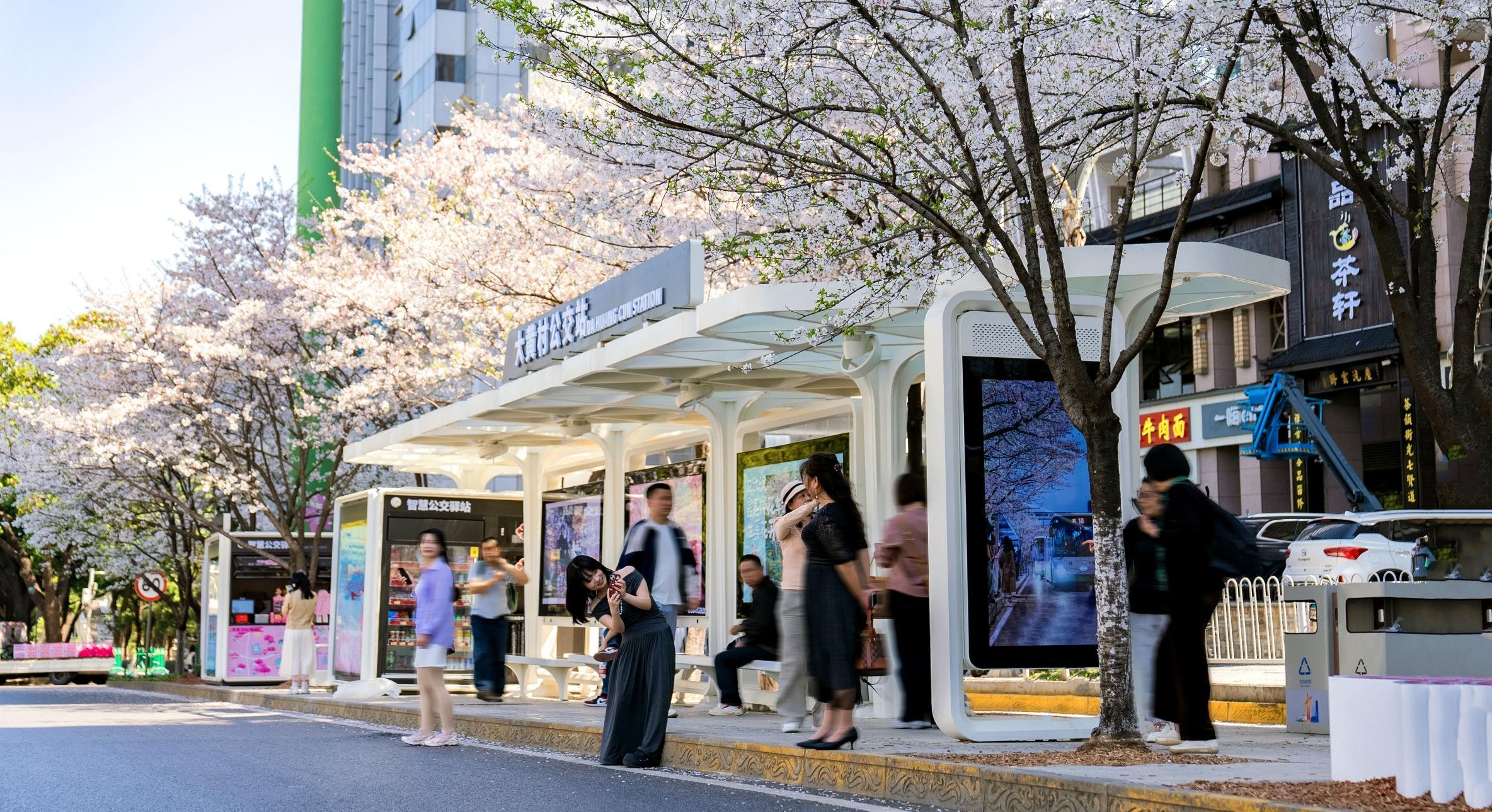 Street Furniture Supplier: Designing Durable and Aesthetic Urban Solutions